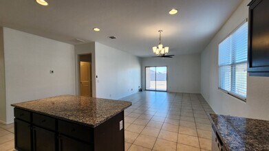 41932 W Manderas Ln in Maricopa, AZ - Building Photo - Building Photo