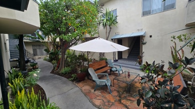 12015 Lamanda St in Los Angeles, CA - Building Photo - Building Photo