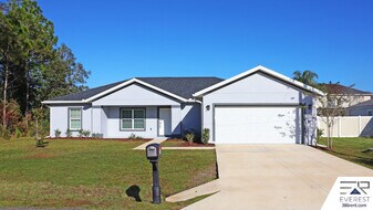 34 Burnell Dr in Palm Coast, FL - Building Photo