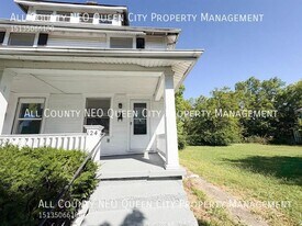 124 Wroe Ave in Dayton, OH - Building Photo