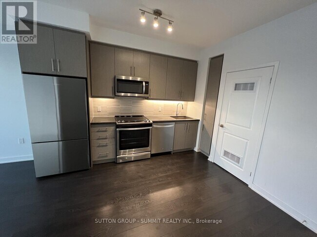85-485 Oneida Crescent in Richmond Hill, ON - Building Photo - Building Photo