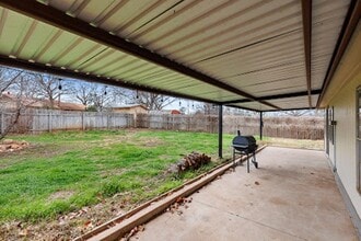 400 N River Oaks Dr in Burnet, TX - Building Photo - Building Photo