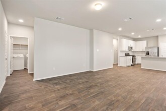 11617 Murano Dr in Austin, TX - Building Photo - Building Photo