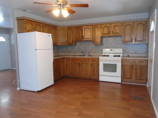 4927 Stony Run Ct in Fort Wayne, IN - Building Photo - Building Photo