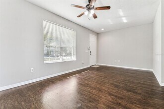 11651 Declaration Dr in Tampa, FL - Building Photo - Building Photo