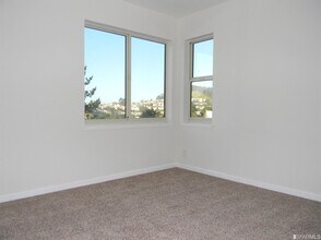 990 Duncan St-Unit -108G in San Francisco, CA - Building Photo - Building Photo