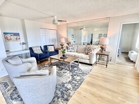 303 Atlantic Ave, Unit ID1353253P in Virginia Beach, VA - Building Photo