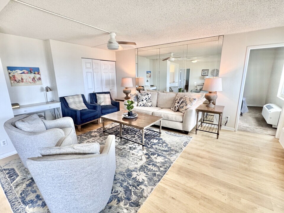 303 Atlantic Ave, Unit ID1353253P in Virginia Beach, VA - Foto de edificio