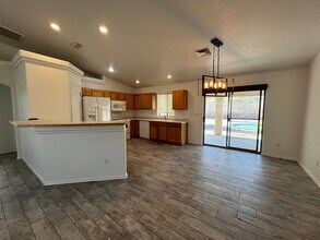 4018 Carlsbad Dr in Lake Havasu City, AZ - Building Photo - Building Photo