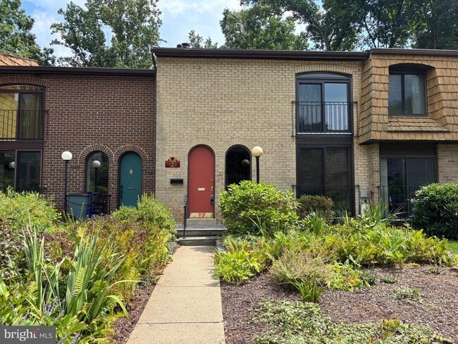 property at 8022 Inverness Ridge Rd