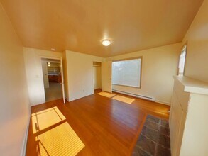 586 E 18th Ave in Eugene, OR - Building Photo - Building Photo