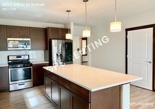 18214 3rd Dr SE in Bothell, WA - Building Photo - Building Photo