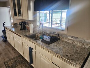 39845 Berenda Rd in Temecula, CA - Building Photo - Building Photo