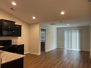320 Jubilee Clock Dr in Columbia, SC - Building Photo - Building Photo