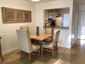 6660 SW 130th Ave in Miami, FL - Building Photo - Building Photo