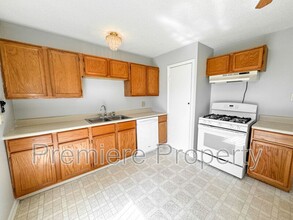 11020 Cambridge Ave in Kansas City, MO - Building Photo - Building Photo
