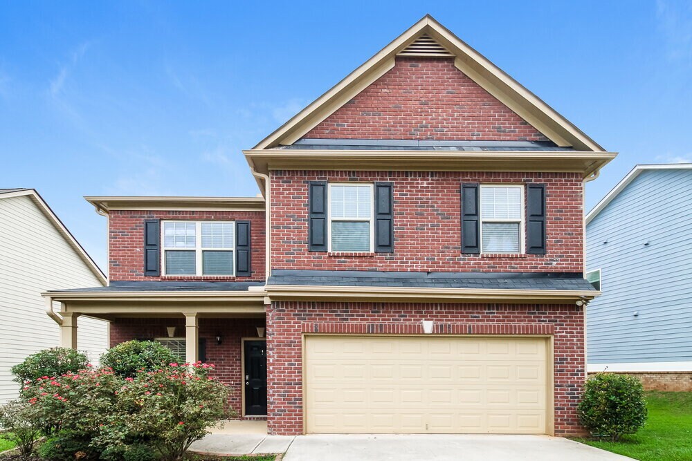 221 Sableshire Way in Locust Grove, GA - Building Photo