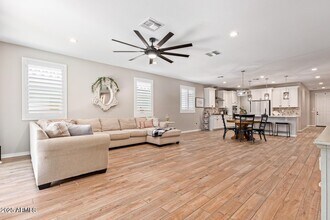 7609 West Odeum Ln in Phoenix, AZ - Building Photo - Building Photo