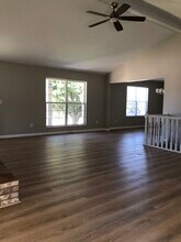 10 Jimicee Ct in O'Fallon, MO - Building Photo - Building Photo