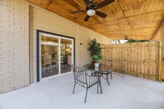 2406 Hollandale Cir in Arlington, TX - Building Photo - Building Photo