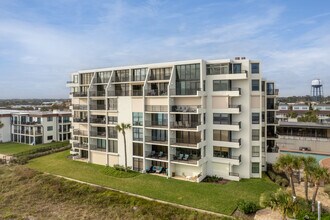 Ocean 21-22 in Jacksonville Beach, FL - Foto de edificio - Building Photo