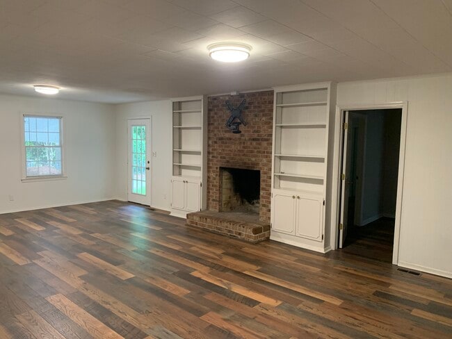 property at 2003 Murray Ave
