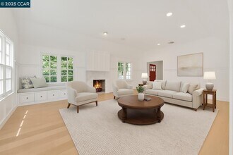 772 John Way in Lafayette, CA - Building Photo - Building Photo