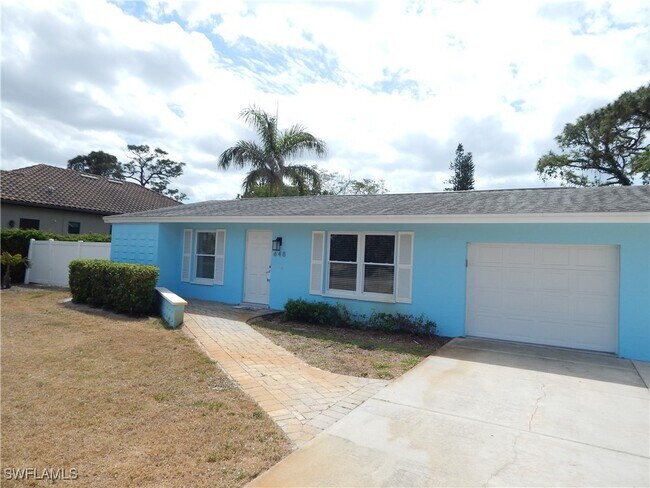 648 92nd Ave N in Naples, FL - Building Photo - Building Photo