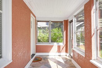 2628 Ulysses St NE in Minneapolis, MN - Foto de edificio - Building Photo