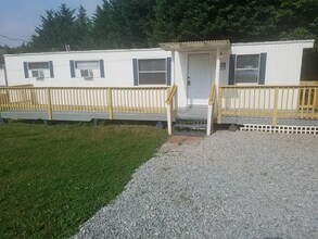1139 Ridgecrest Ave in Una, SC - Building Photo - Building Photo