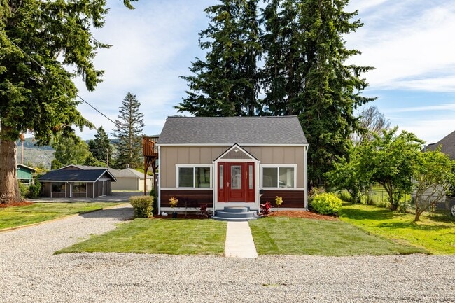 property at 625 Nelson St