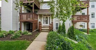 1360 Cedarwood Dr, Unit B2