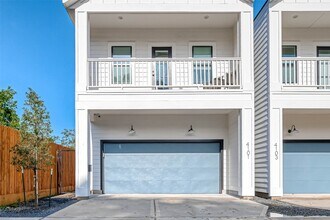 4101 Edison St in Houston, TX - Building Photo - Building Photo