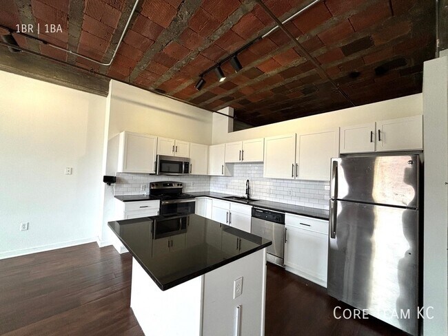 property at 204 Walnut St