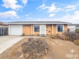 10357 Brookhurst Ln in San Diego, CA - Building Photo