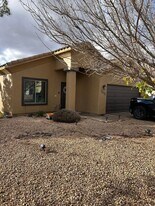 3610 Cam Del Rancho in Douglas, AZ - Building Photo