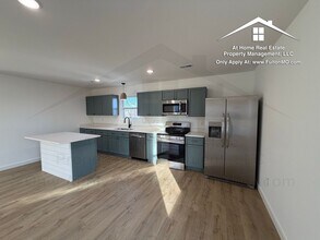 508 E 8th St in Fulton, MO - Building Photo - Building Photo