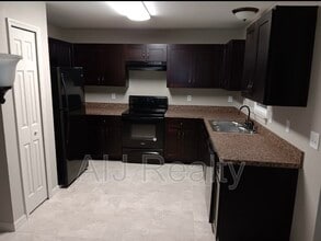 13350 SE 36th Ave in Belleview, FL - Building Photo - Building Photo