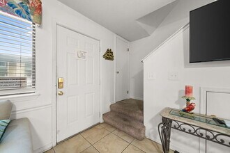 133 W Leslie Ln in Panama City Beach, FL - Foto de edificio - Building Photo