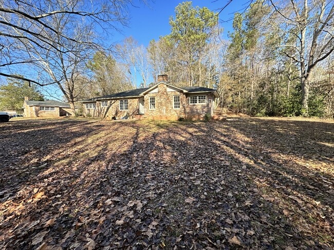 property at 165 Riverside Anx Dr