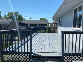 408 29th Ave W in Milan, IL - Building Photo - Building Photo