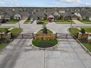 10314 Lemberd Dome Dr in Rosharon, TX - Building Photo - Building Photo