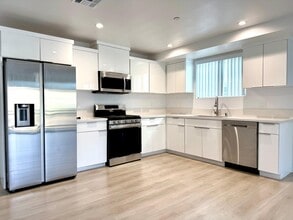 1500 Arapahoe St, Unit 1 in Los Angeles, CA - Building Photo - Building Photo
