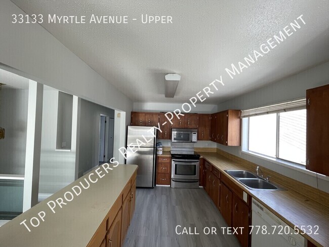 property at 33133 Myrtle Ave