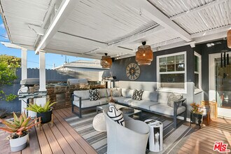 7401 El Manor Ave in Los Angeles, CA - Building Photo - Building Photo