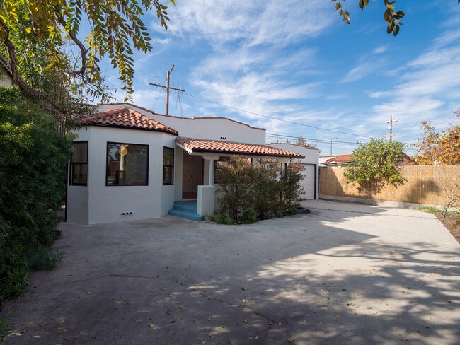 property at 2907 1/2 12th Ave
