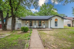 7516 Olusta Dr in Dallas, TX - Building Photo