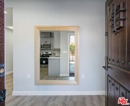 3216 W 30th St in Los Angeles, CA - Building Photo - Building Photo