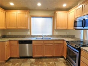 4551 Mabel Ave NE in Salem, OR - Building Photo - Building Photo
