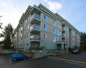 Lexington Park in Victoria, BC - Building Photo - Building Photo